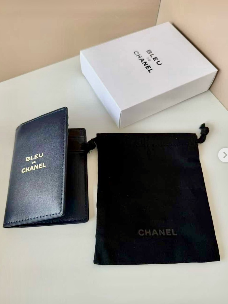 Blue De Chanel Faux Leather Card Holder In Navy Blue Gwp Nwb